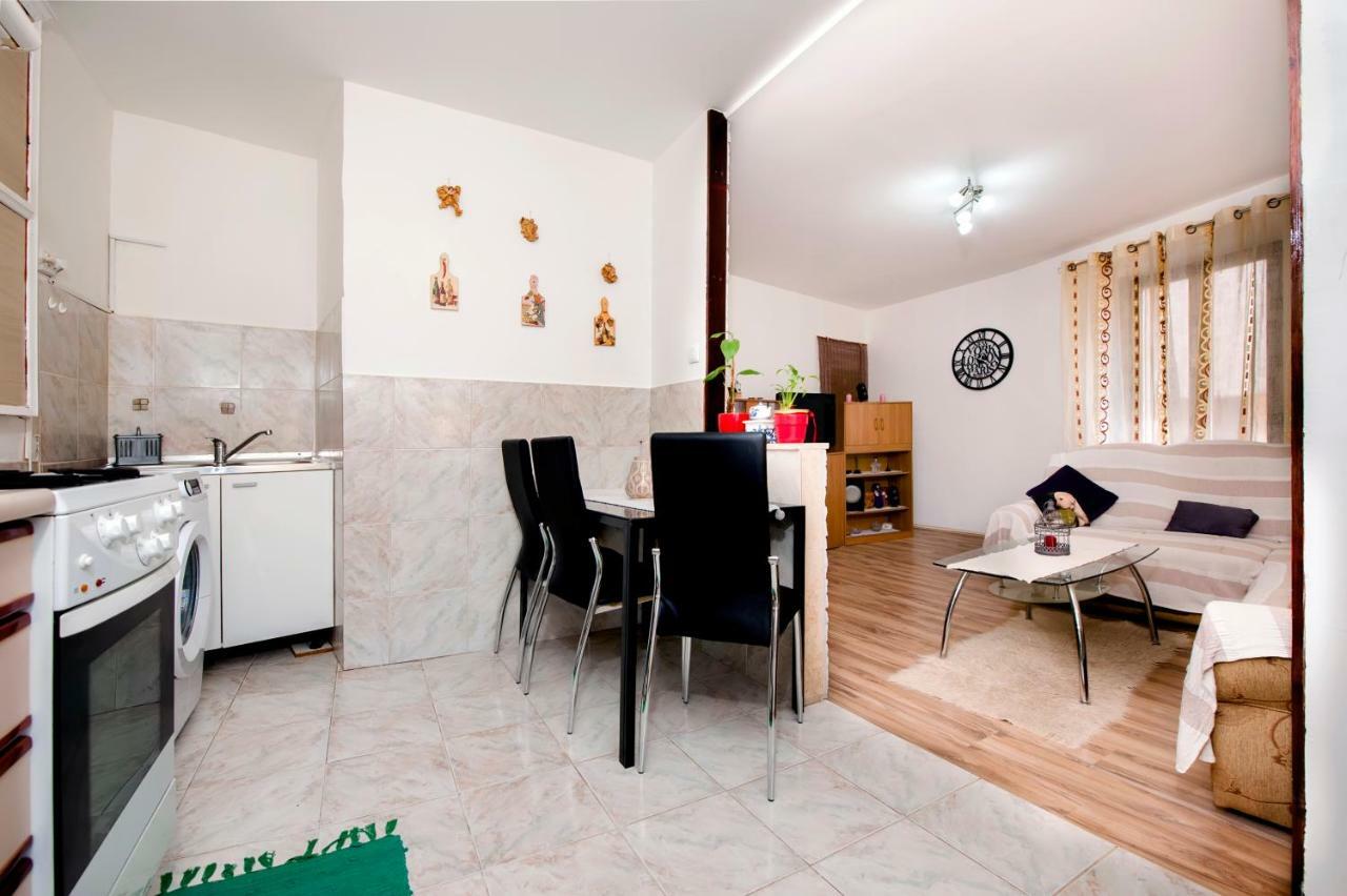 Apartment Stefan 罗维尼 外观 照片